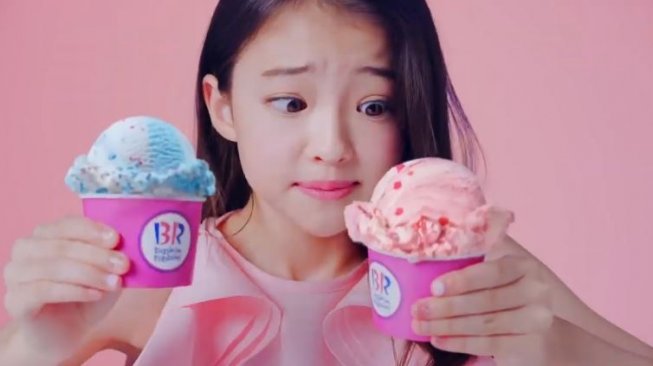 Iklan Baskin Robbins yang dibintangi Ella Gross (youtube.com/HUBKOREAN COMMERCIALS HUB1)