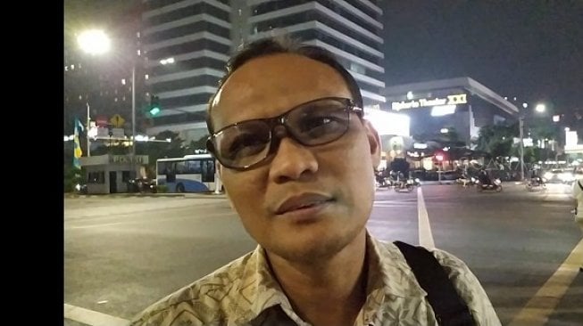 Ilo, warga Depok yang bekerja di kawasan MH. Thamrin, Jakarta Pusat. (Suara.com/Tio)