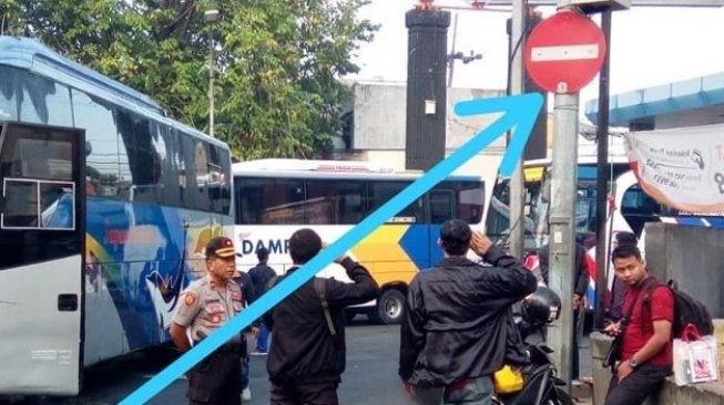 Malu Deh, Polisi di Sidoarjo Beri Hukuman Ini Ke Pemotor yang Langgar Rambu