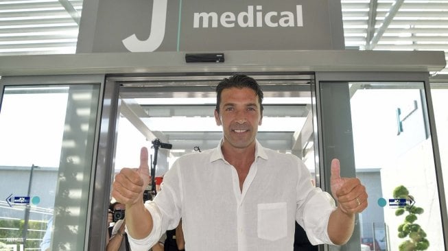 Lakoni Tes Medis, Buffon Selangkah Lagi Comeback ke Juventus