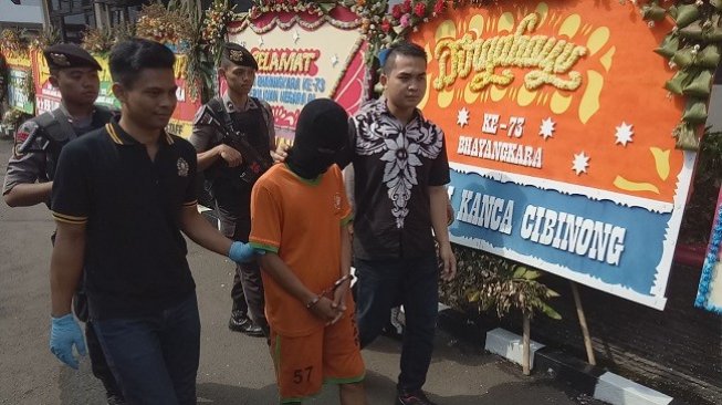 Bocah 7 Tahun Pron - Sebelum Perkosa Mayat Anak SD di Bak Mandi, Tukang Bubur Nonton ...