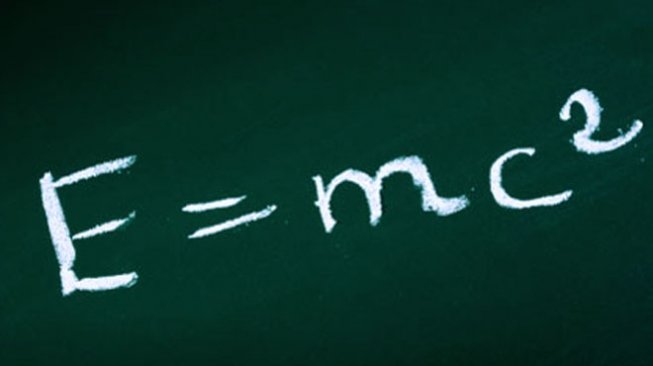 E=mc2: Rumus Fisika atau Rambu Lalu Lintas?
