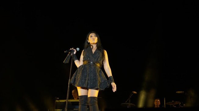 Tampil di Prambanan Jazz 2019, Anggun Ungkap Mitos Bawa 