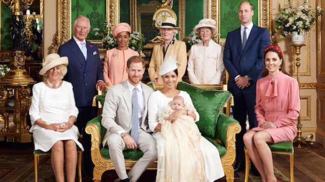 Keluarga Kerajaan Inggris Setelah Pembaptisan Archie. (Instagram/@sussexroyal)