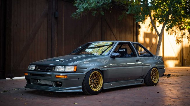 Toyota Corolla AE86. (Super Street/Dax Rodriguez)