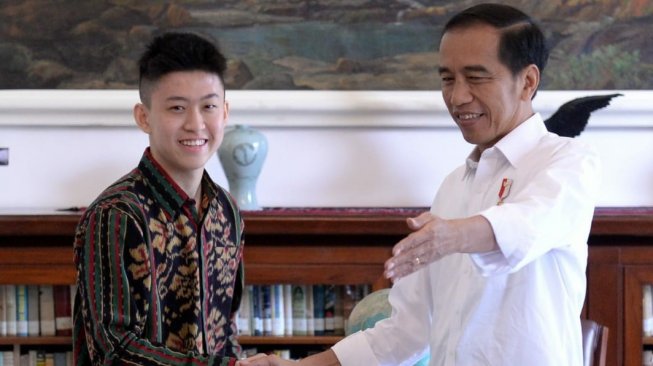 Bahas Industri Musik Tanah Air, Rapper Rich Brian Temui Jokowi