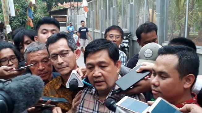 Sebelum Teror Bom Palsu, Pentolan KAMI Curhat WA Diretas Pelaku Penipuan