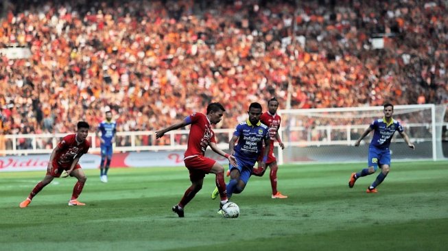 Belum Ada Gol Tercipta di Babak I Persija vs Persib