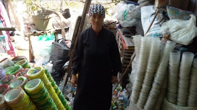 Kisah Nenek di Bogor Naik Haji karena Barang Rongsokan