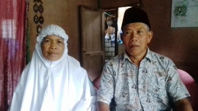 Kumpulkan Uang Sejak 2004, Penarik Becak Ini Bisa Ajak Istri Naik Haji