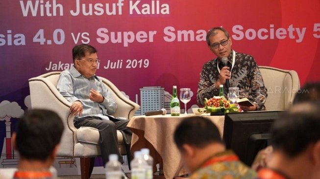 JK dalam acara diskusi di Hotel Aryaduta, Jakarta Pusat. (Suara.com/Ria Rizki).