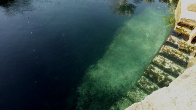 Pemandian Ratu Cleopatra di Gurun Sahara (Google Maps)