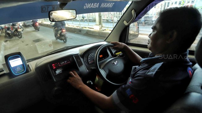 Angkot Jak Lingko 95 Persen Pakai Suzuki, PT SIS Gelar Fogging Disinfektan