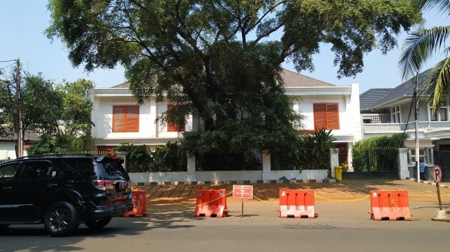 Depan kediaman Prabowo Subianto, Jalan Kertanegara No.4, Kebayoran Baru, Jakarta Selatan, Senin (15/7/2019). (Suara.com/M. Yasir)