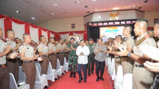 Dipuji Berani Layaknya TNI dan Polri, JK Disebut Jadi Sosok Perdamaian