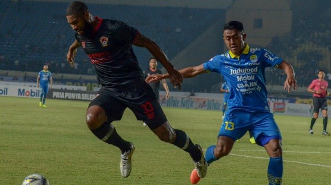 Febri Hariyadi Bersemangat Tatap Laga Tandang Persib Kontra PSIS