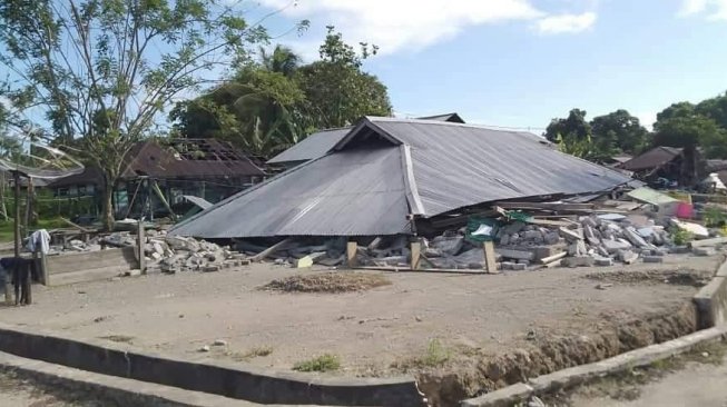 Gempa Bali Bikin Ambrol Bangunan SD, Siswa dan Guru Berhamburan Keluar