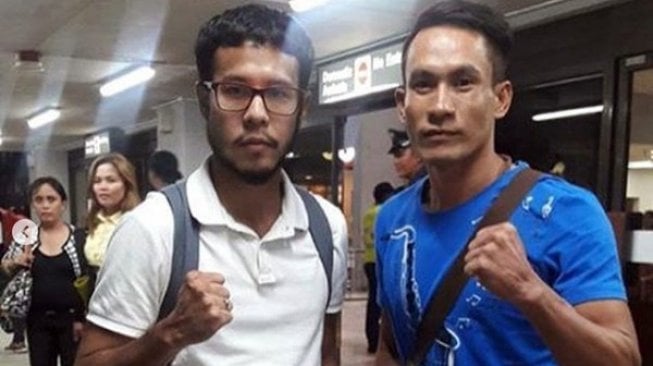 Petinju Thailand, Aekkawee Kaewmanee (kanan), akan menantang petinju kelas ringan Indonesia, Daud Yordan. [Instagram/coach_ala]