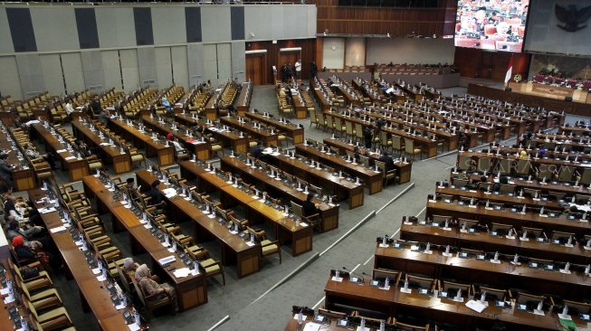 Suasana rapat Paripurna ke-22 masa persidangan V Tahun 2018-2019 di Gedung Nusantara II, Kompleks Perlemen, Jakarta Selasa (16/7). [Suara.com/Arief Hermawan P]