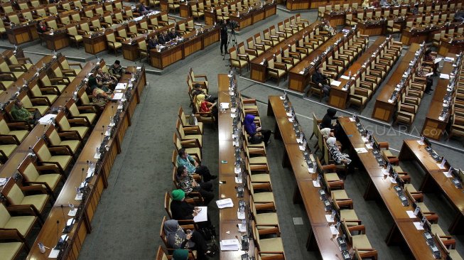 Suasana rapat Paripurna ke-22 masa persidangan V Tahun 2018-2019 di Gedung Nusantara II, Kompleks Perlemen, Jakarta Selasa (16/7). [Suara.com/Arief Hermawan P]