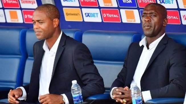 Gagal di Piala Afrika 2019, Kamerun Pecat Seedorf dan Kluivert