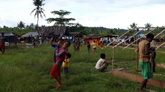 Pengungsi Gempa Halmahera Kekurangan Makanan, Kawasan Terpencil