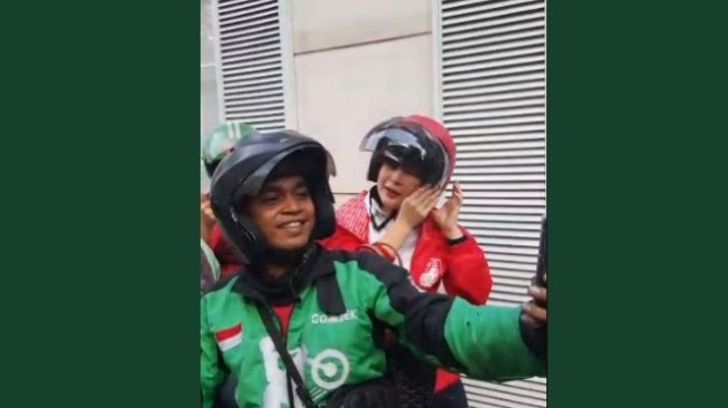 Diundang Jokowi ke Istana Merdeka, Grace Natalie Pilih Naik Ojek Online