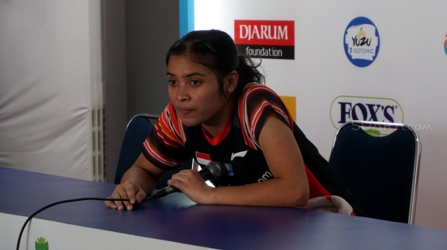 Pebulutangkis tunggal putri Indonesia, Gregoria Mariska Tunjung, usai mengikuti pertandingan babak kedua Indonesia Open 2019 di Istora Senayan, Jakarta, Kamis (18/7). [Suara.com/Arief Apriadi]