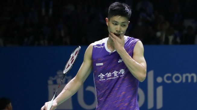 Pebulutangkis tunggal putra China Taipei, Chou Tien Chen, melaju ke semifinal Indonesia Open 2019 usai mengalahkan wakil tuan rumah Jonatan Christie di Istora Senayan, Jakarta, Jumat (19/7). [Humas PBSI]