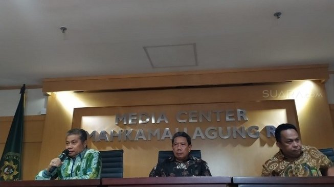 Pengacara TW Aniaya Hakim Pakai Gesper, MA: Siapa pun Harus Hormati Sidang!