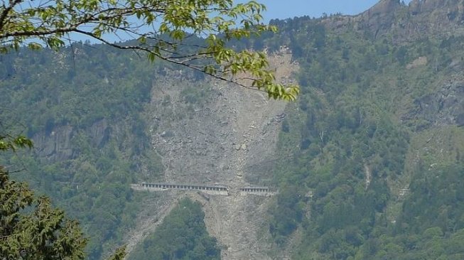 Potret tingginya jalur Alishan Forest Railway (Wikimedia Commons Benjamin JKI)