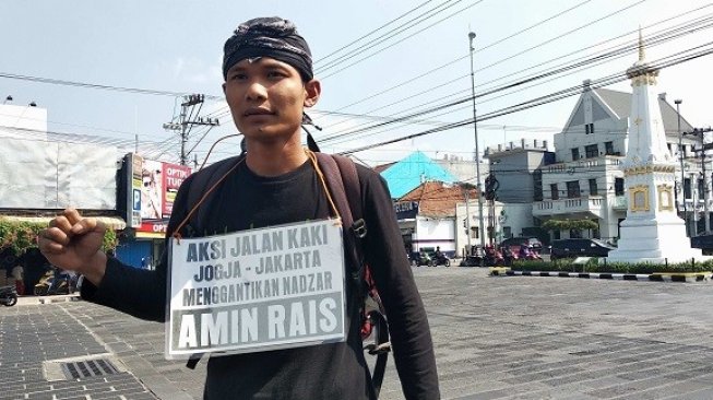 Penuhi Nazar Amien Rais, Lilik Yuliantoro Jalan Kaki Yogyakarta-Jakarta