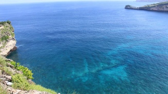 Pemandangan Pantai Ringgit, Lombok Timur. (Suara.com/Silfa Humairah)