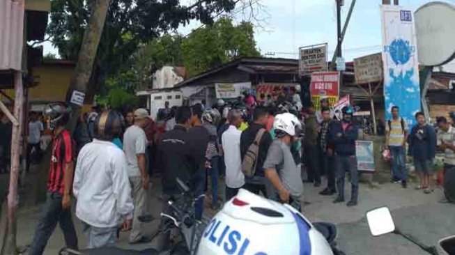 Lokasi baku tembak bandar narkoba di Pekanbaru Riau. (Riauonline.co.id)