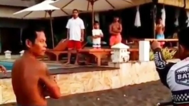 Viral, Video Turis Asal Arab Larang Warga Main di Pantai Buleleng Bali