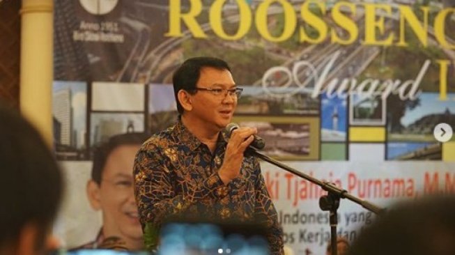 Ahok Foto Bareng Istri yang Lagi Hamil? Warganet : Apa Penglihatanku Saja?