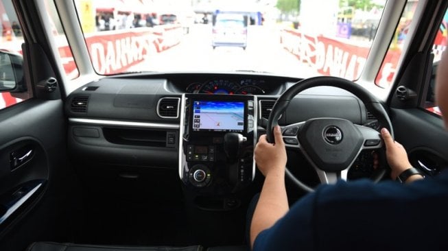 Menjajal voice command Wuling Almaz WIND di Beyond Mobility Area GIIAS 2019 [Dok. Seven Events].