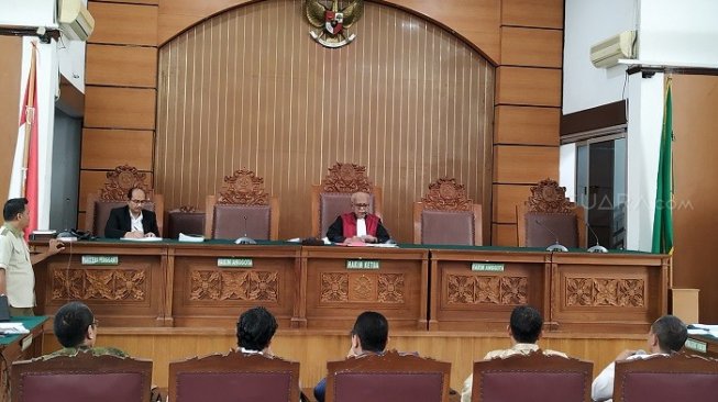 Sidang praperadilan Kivlan Zen di Pengadilan Negeri Jakarta Selatan. (Suara.com/Yasir).