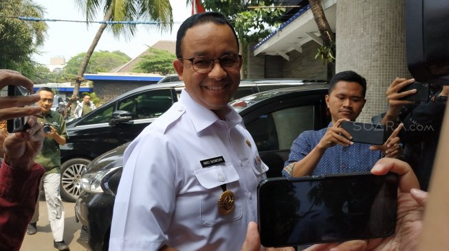 Anies Naikkan Tarif Parkir Jakarta, Ferdinand: Cari Solusi Lebih Keren Lah