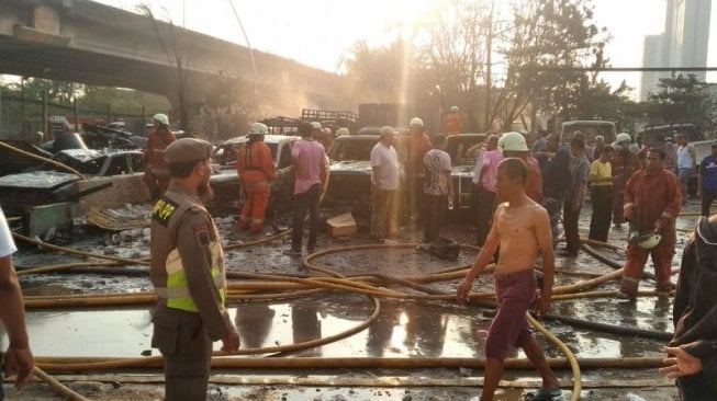 Tempat Penitipan Mobil di Pademangan Terbakar, 14 Mobil dan 5 Motor Hangus