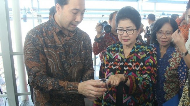 Menteri Kesehatan RI resmikan pabrik bioteknologi mikroalga di Kendal, Jawa Tengah, Kamis (25/7/2019). (Suara.com/Adam Iyasa)