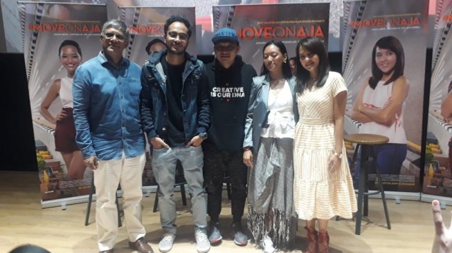 Pemain film Move On Aja di Fx Sudirman, kawasan Senayan, Jakarta Pusat, Rabu (24/7/2019).  [Ismail/Suara.com]