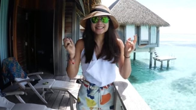 Tak Cuma Modal Cantik, 5 Travel Vlogger Ini Layak Anda Subscribe