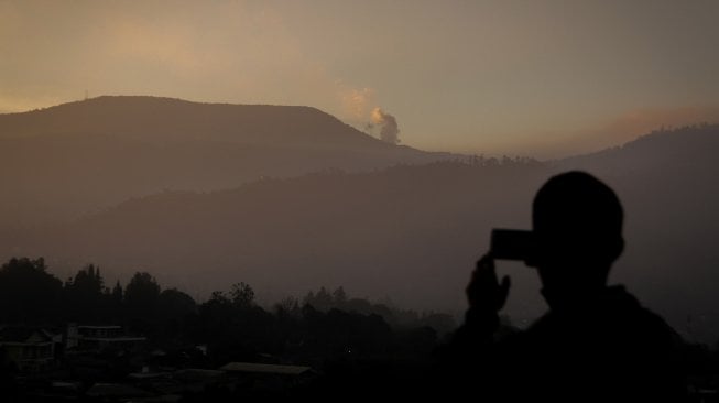 Mengenal Erupsi Freatik yang Terjadi di Tangkuban Perahu