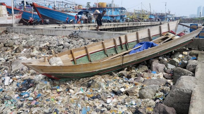 Atasi Masalah Sampah Plastik di Kawasan Wisata, Pemerintah Tekan MoU dengan Pihak Swasta