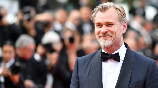 Christopher Nolan Gaet Bintang Senior Bollywood di Film Tenet