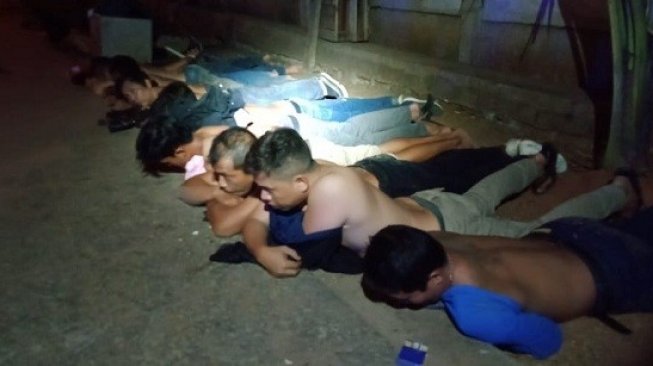 Polisi Ciduk Puluhan Orang Bawa Senjata Tajam di Tangerang