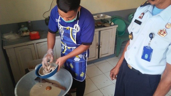 Cerita Napi Lapas Serang, Ubah Limbah Jadi Barang Bernilai Ekonomis