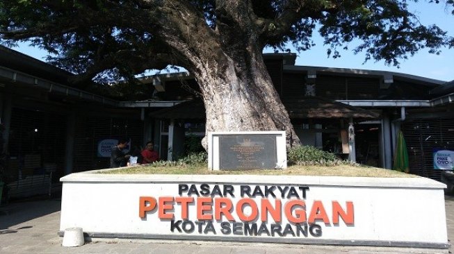 Menguak Misteri Pohon Asam Pasar Peterongan Semarang