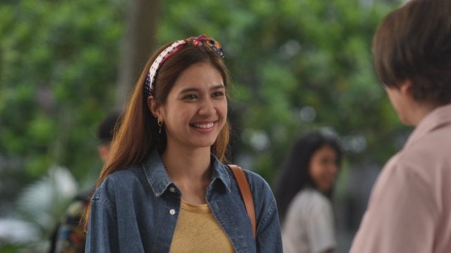 Mikha Tambayong adu akting dengan Widyawati dalam film Mahasiswa Baru. [rilis pers]